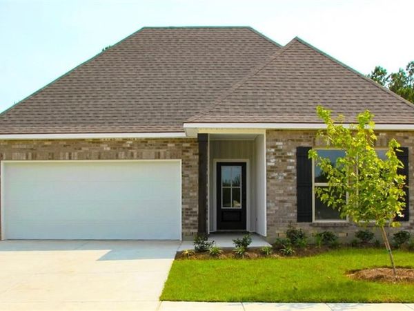 30284 LANCASTER Court, Lacombe, LA 70445
