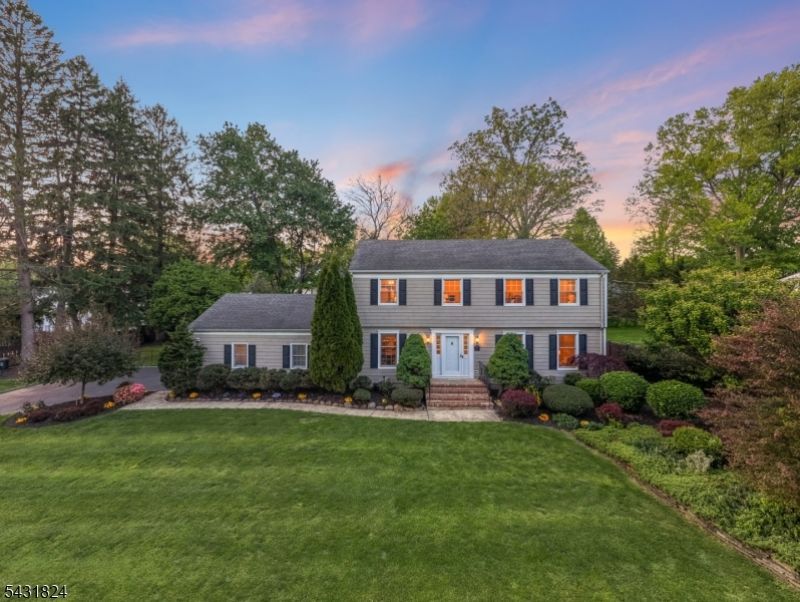 40 Delwick Ln, New Providence, NJ 07974 Main Photo