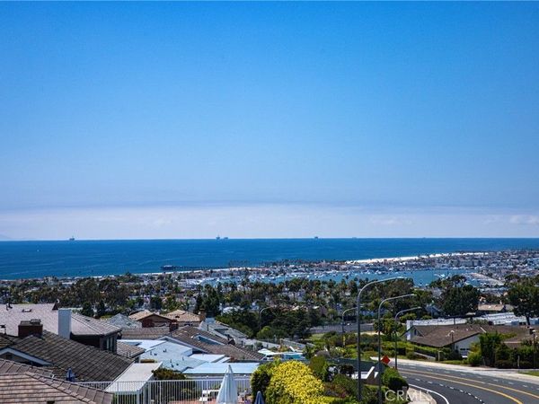1039 Tiller way, Corona Del Mar, CA 92625