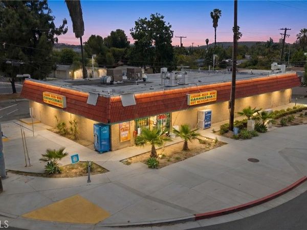 2400 Valley, Pomona, CA 91768