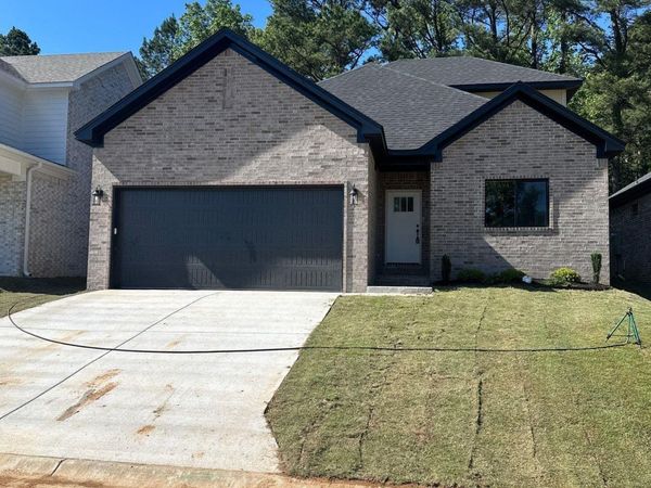 1124 Grand Teton, Benton, AR 72019