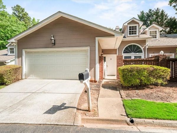 2938 Crosswycke Forest Drive NE, Atlanta, GA 30319