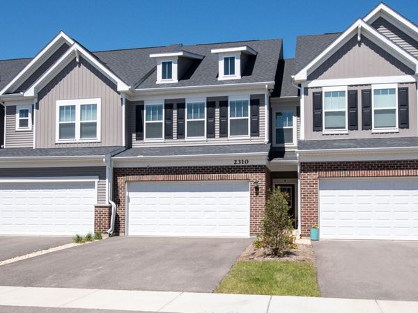 2310 Ryegrass Lane , Bolingbrook, IL 60490