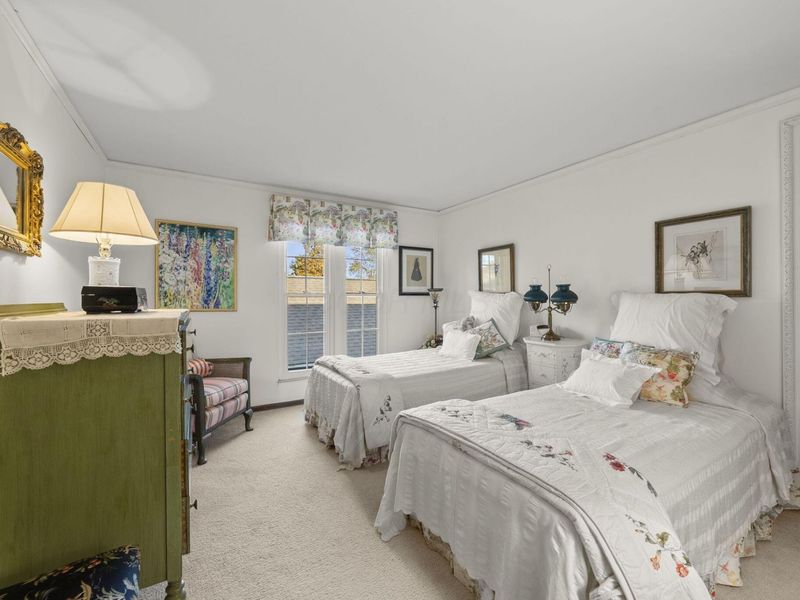 4781 Coach Road, Columbus, OH 43220 Photo 26