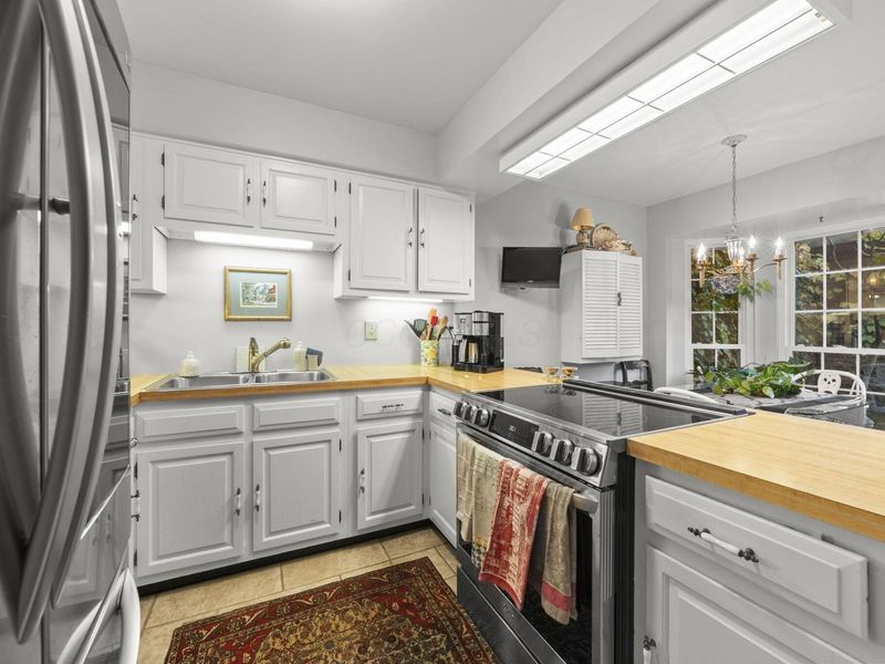 4781 Coach Road, Columbus, OH 43220 Photo 6