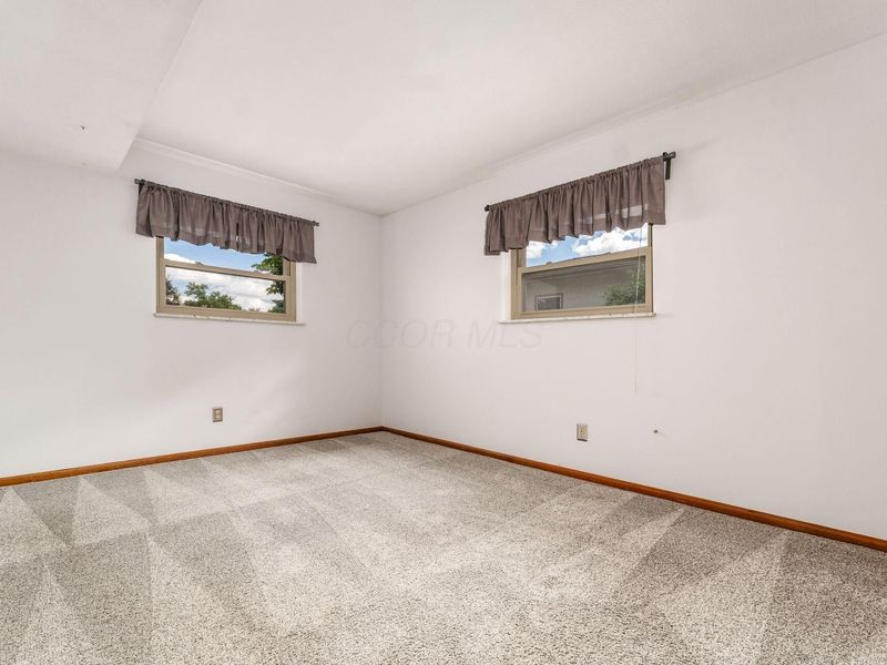 305 Muskingum Drive, Columbus, OH 43230 Photo 17