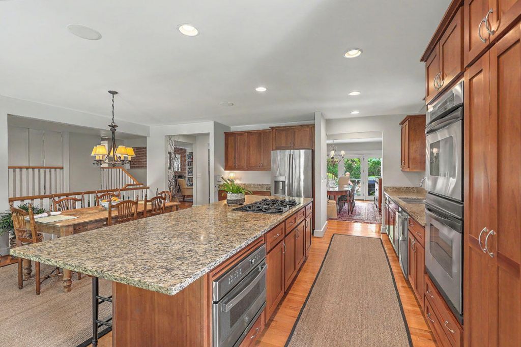 1520 Fairway Drive Photo 10