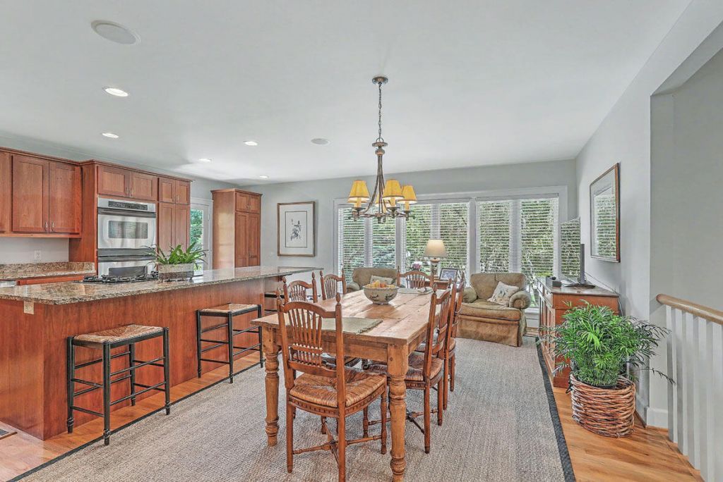 1520 Fairway Drive Photo 11