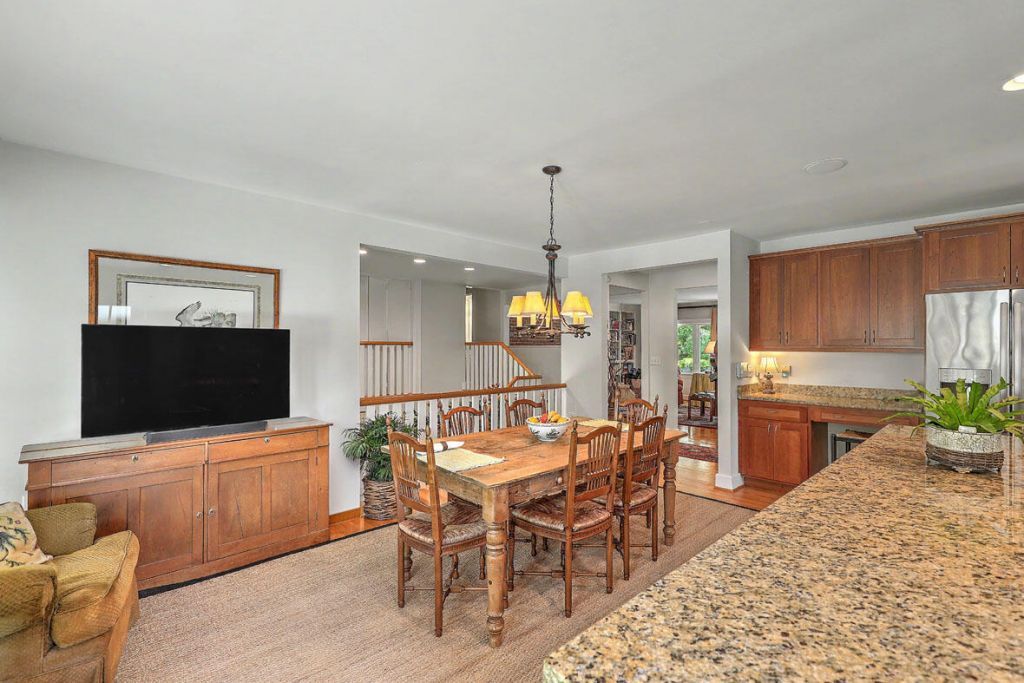 1520 Fairway Drive Photo 12
