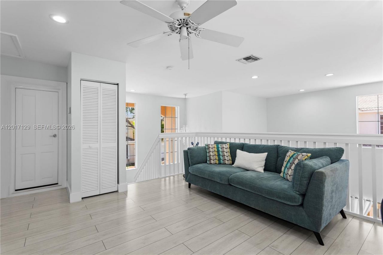 1240 Grant St, Hollywood, FL 33019 Photo