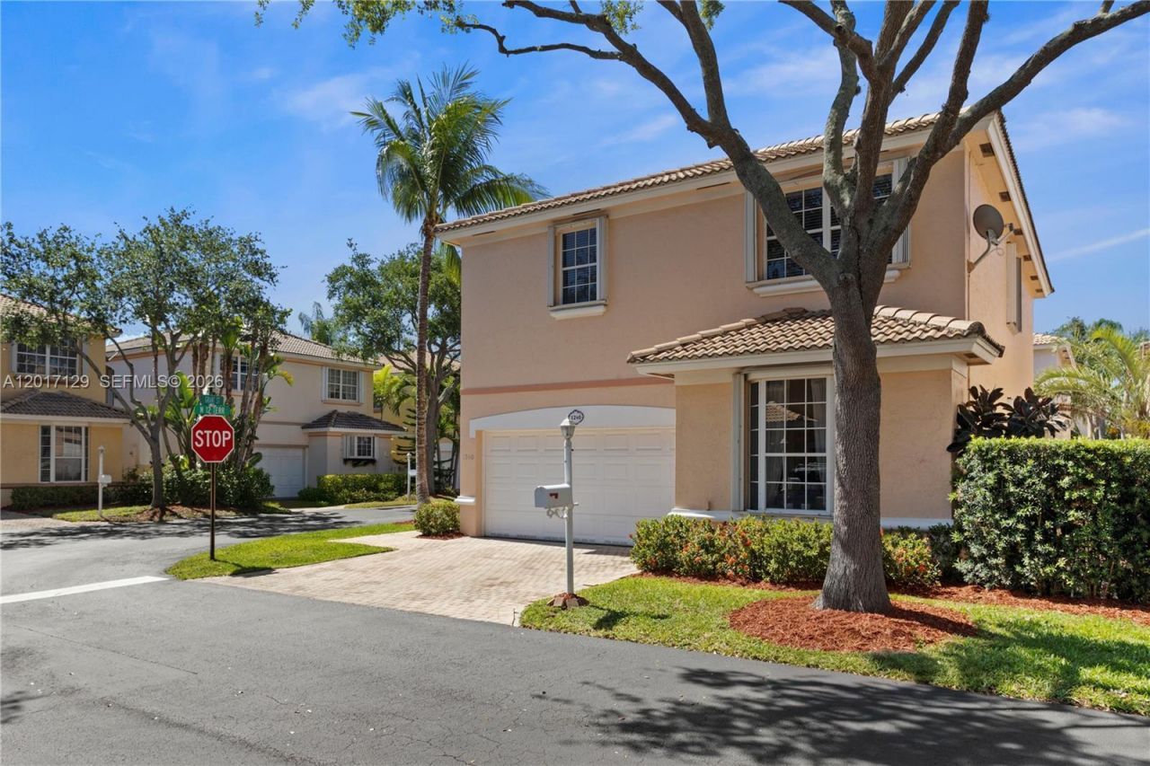 1240 Grant St, Hollywood, FL 33019 Photo