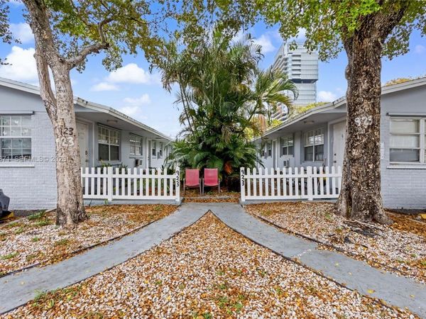 923 SE 2nd Ave , Unit 4, Hallandale Beach, FL 33009