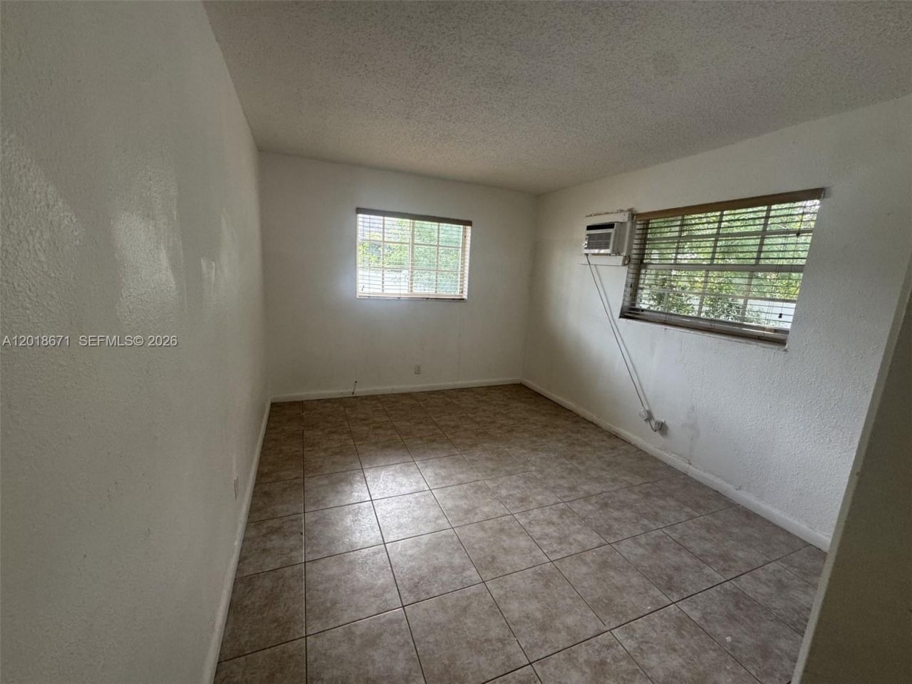 923 SE 2nd Ave , Unit 4, Hallandale Beach, FL 33009 Photo