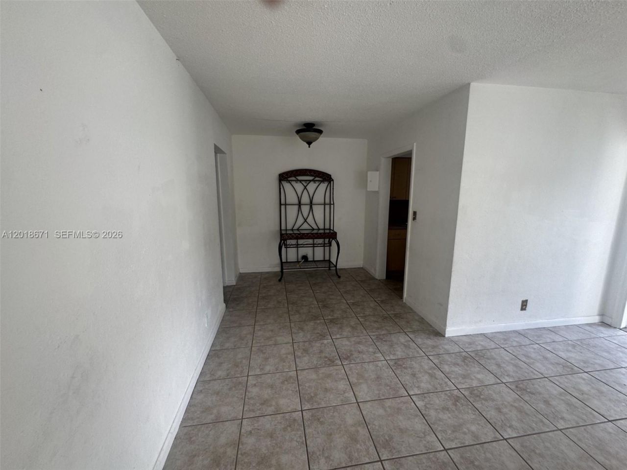 923 SE 2nd Ave , Unit 4, Hallandale Beach, FL 33009 Photo