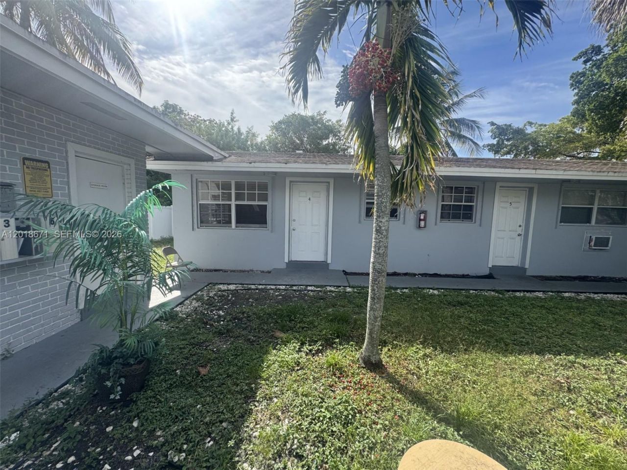 923 SE 2nd Ave , Unit 4, Hallandale Beach, FL 33009 Photo