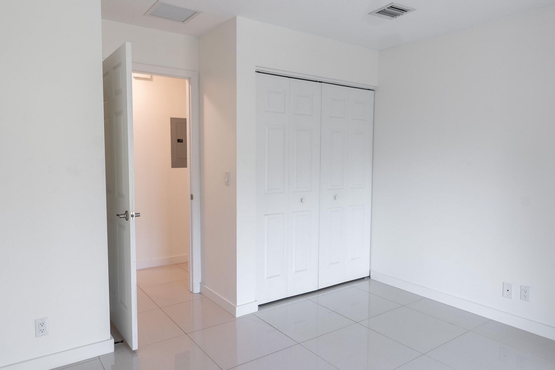 1665 Cabot Lane, Unit A4, Wellington, FL 33414 Photo