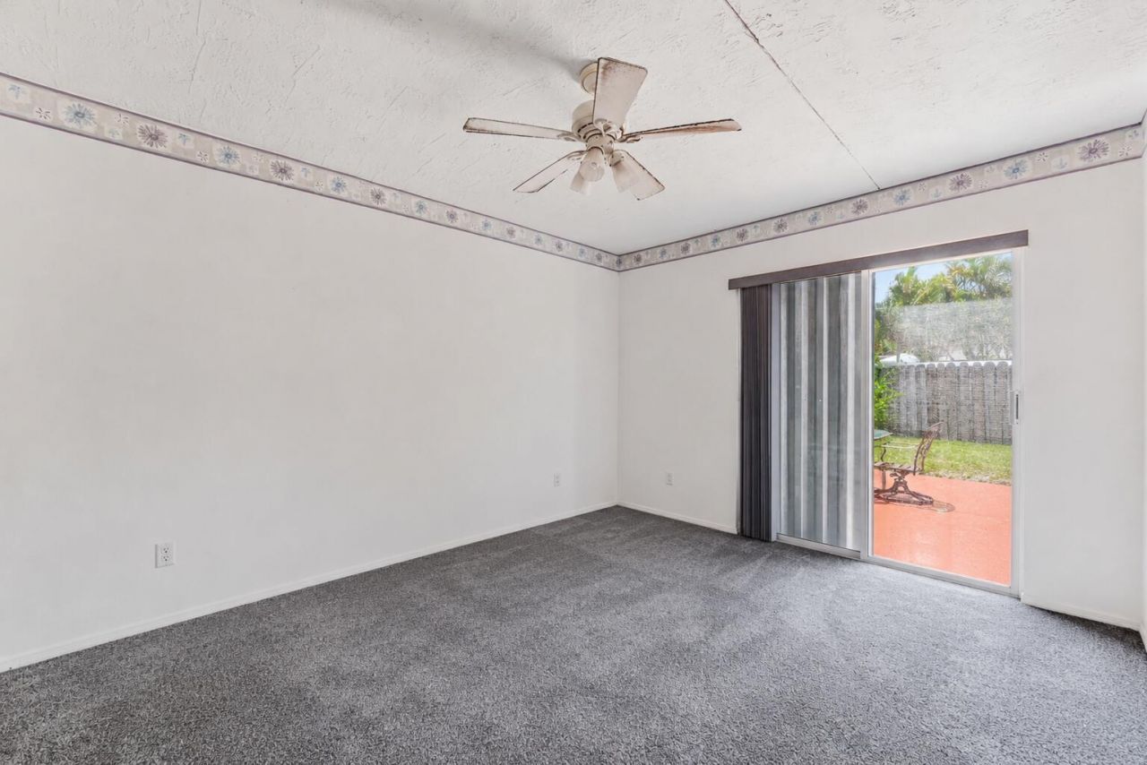 19035 NW 54th Place, Miami Gardens, FL 33055 Photo