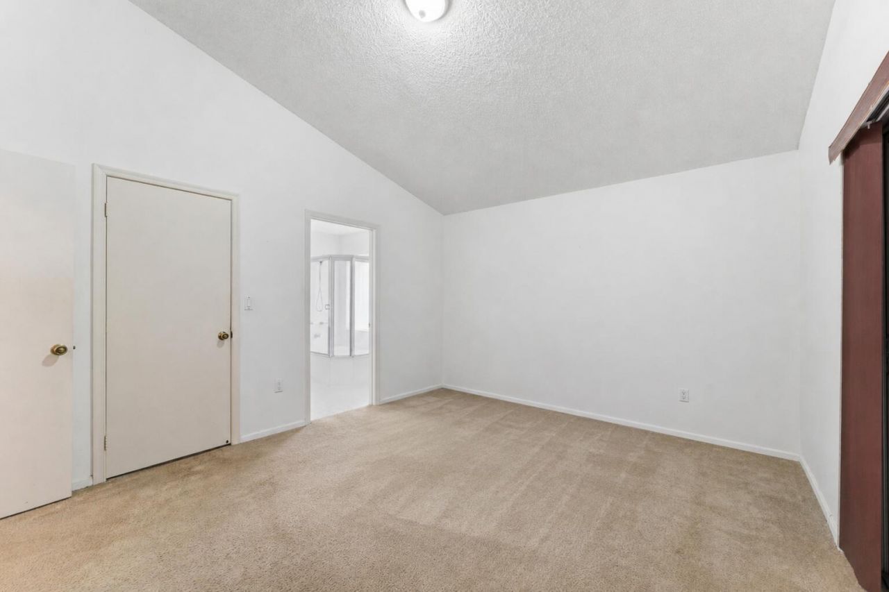 19035 NW 54th Place, Miami Gardens, FL 33055 Photo