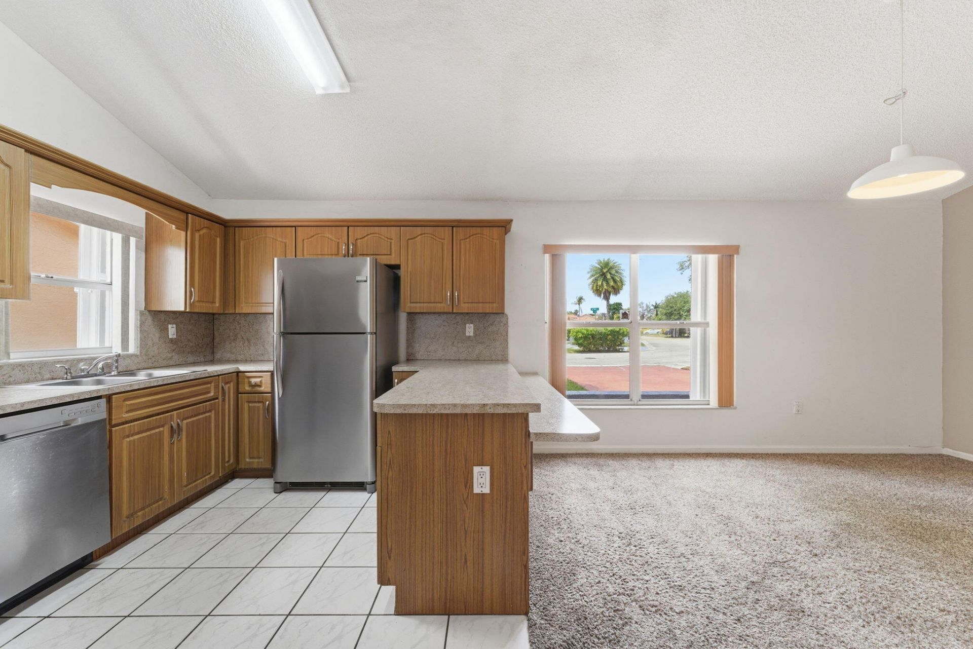 19035 NW 54th Place, Miami Gardens, FL 33055 Photo
