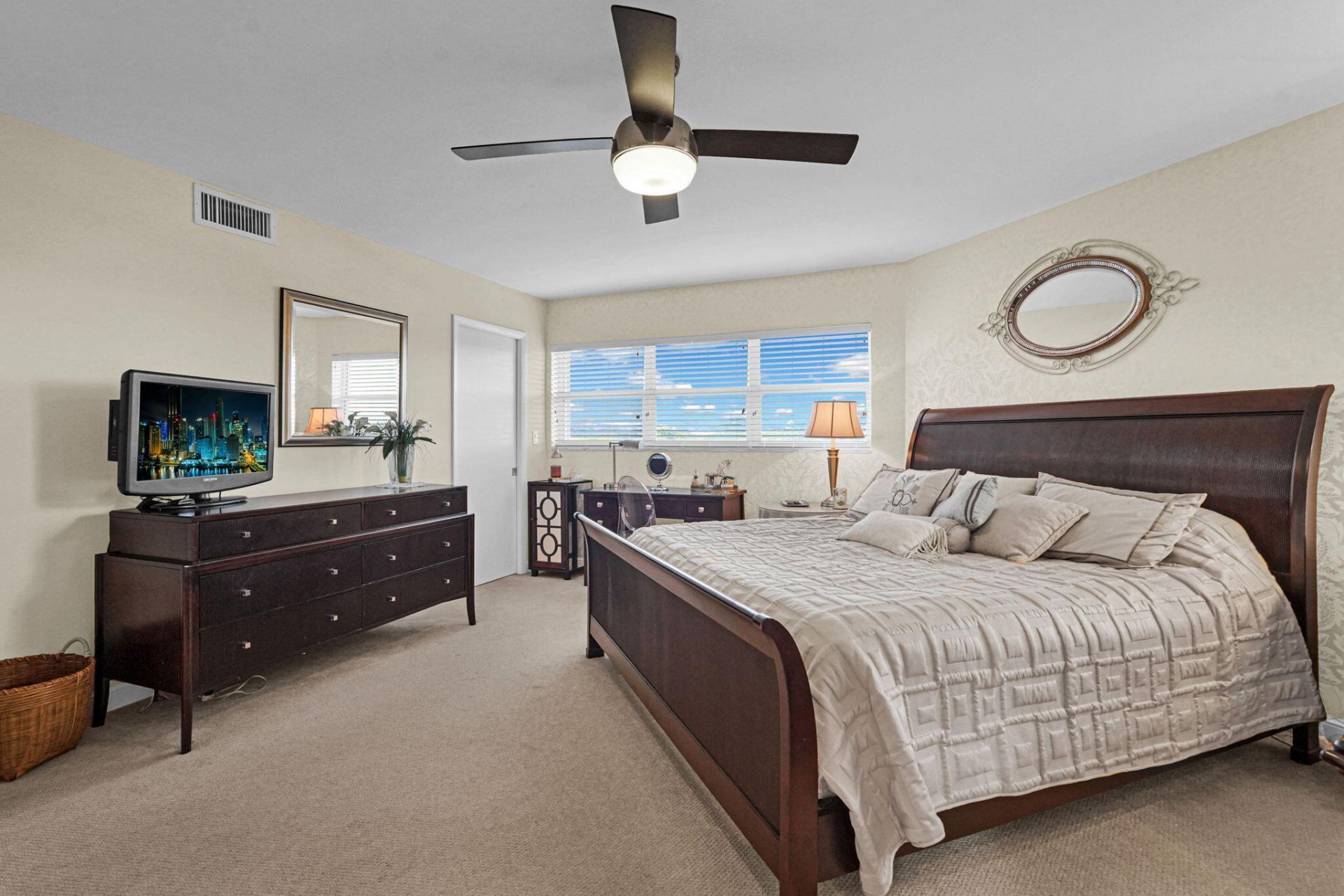 818 SE 4th Street, Unit 505, Fort Lauderdale, FL 33301 Photo