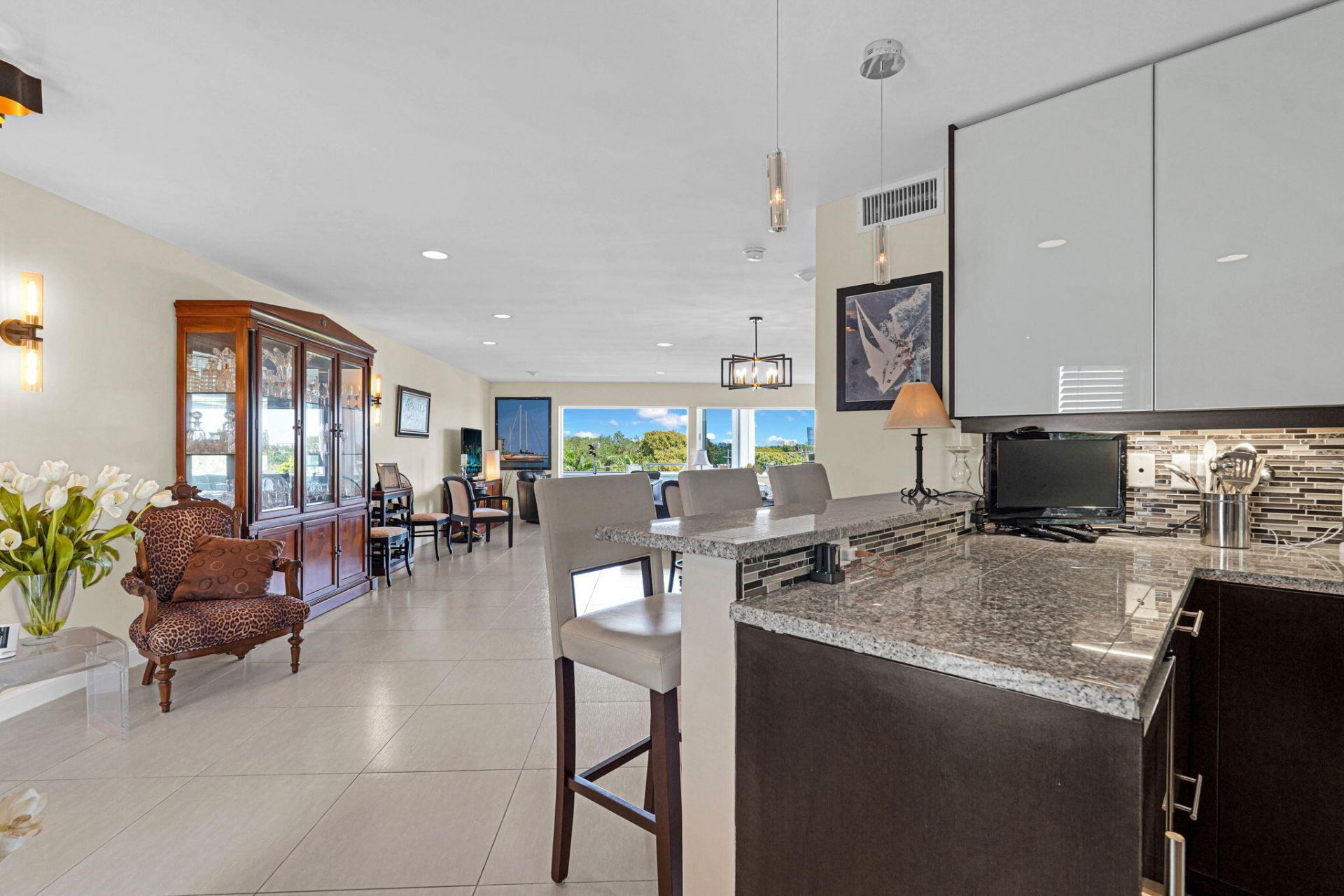 818 SE 4th Street, Unit 505, Fort Lauderdale, FL 33301 Photo