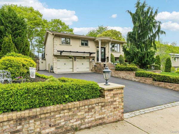 106 Morewood Drive, Smithtown, NY 11787