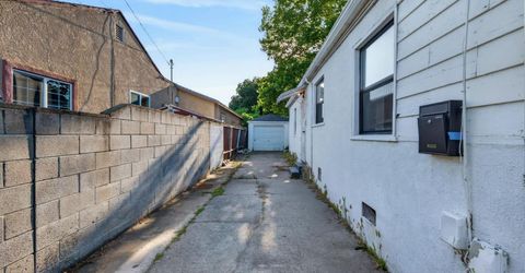 3732 38th St, Sacramento, CA 95820 Photo