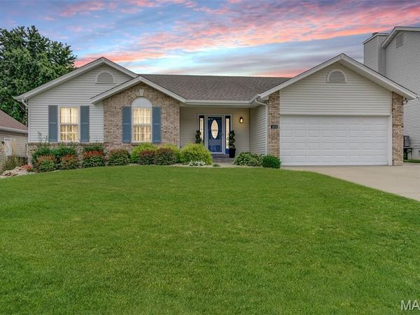1019 Treeshade Drive, St Peters, MO 63376