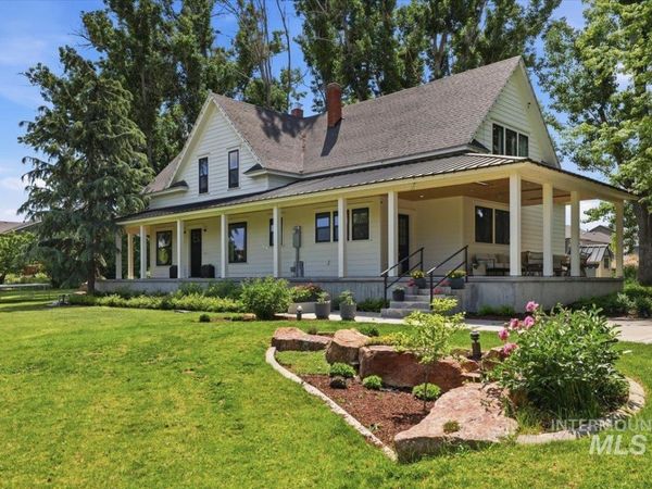 1811 W Greenhurst Rd, Nampa, ID 83686