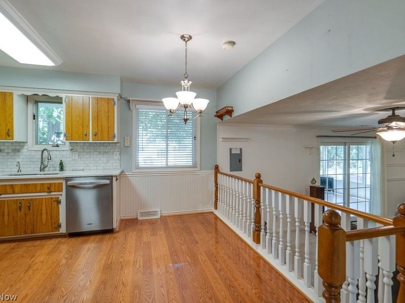 6723 Edgemoor Avenue, Solon, OH 44139 Photo 11
