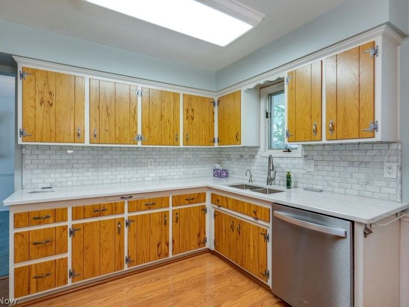 6723 Edgemoor Avenue, Solon, OH 44139 Photo 13