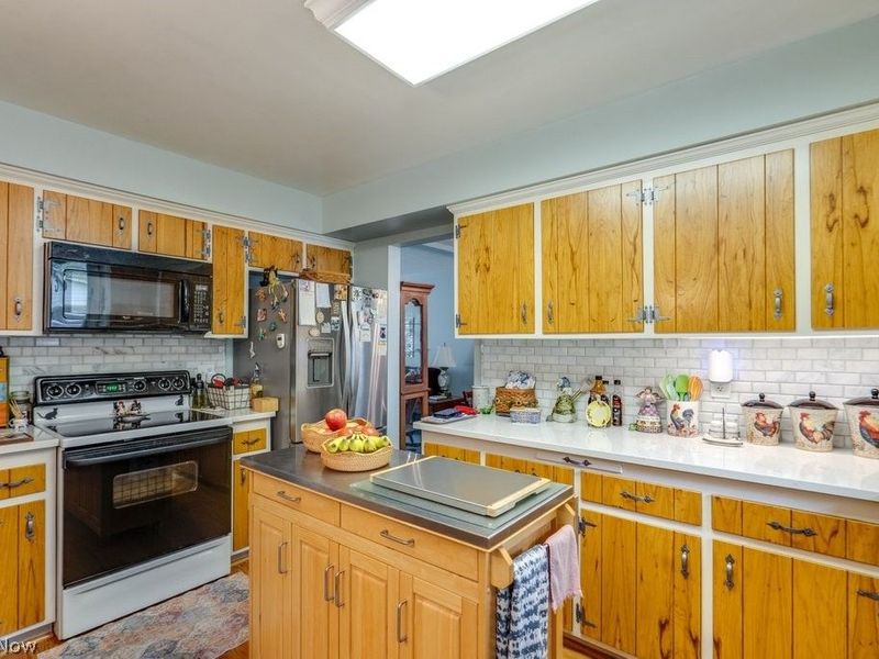 6723 Edgemoor Avenue, Solon, OH 44139 Photo 18