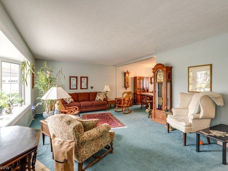 6723 Edgemoor Avenue, Solon, OH 44139 Photo 6