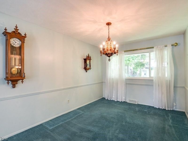 6723 Edgemoor Avenue, Solon, OH 44139 Photo 9