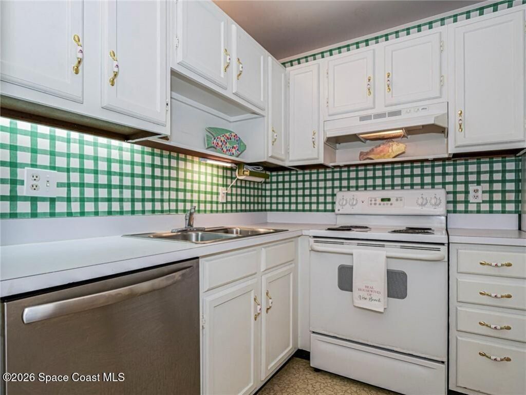 21 Pine Arbor Lane , Unit 104, Vero Beach, FL 32962 Photo