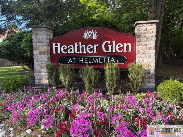 2509 Candlelight Court, Helmetta, NJ 08828