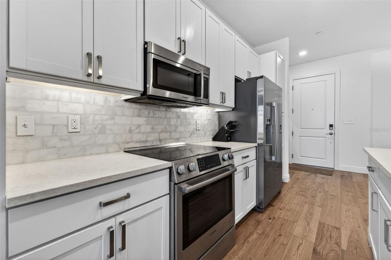 644 3rd Avenue S, Unit 202, Saint Petersburg, FL 33701 Photo