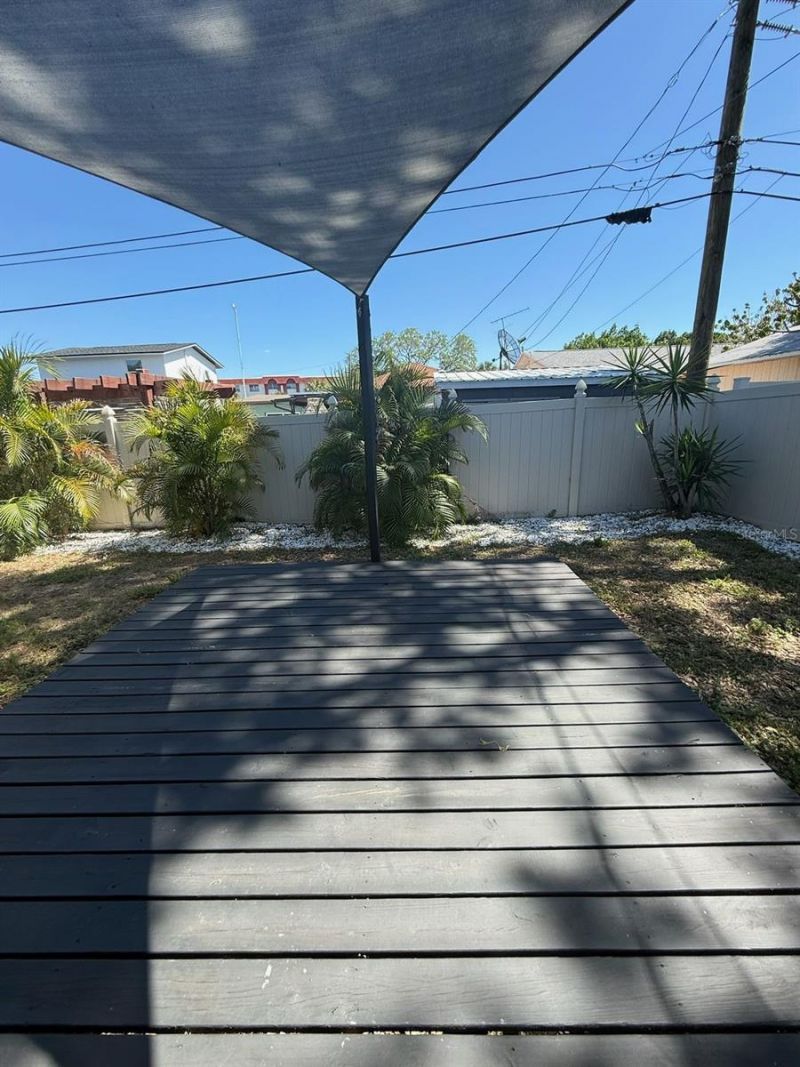 1842 Maryland Avenue Ne, Saint Petersburg, FL 33703 Photo