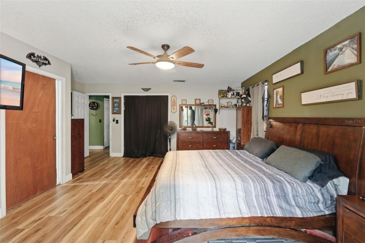 1302 Bond Street , Edgewater, FL 32132 Photo