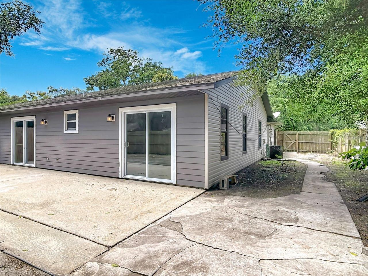 1302 Bond Street, Edgewater, FL 32132 Photo