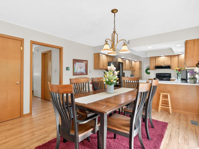 564 Foxcross Drive, Sidney, OH 45365 Photo 11
