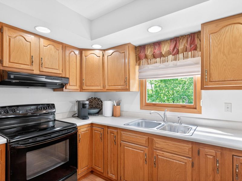 564 Foxcross Drive, Sidney, OH 45365 Photo 14