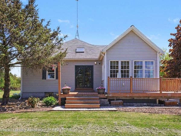 2426 E Colony Road, St. Johns, MI 48879