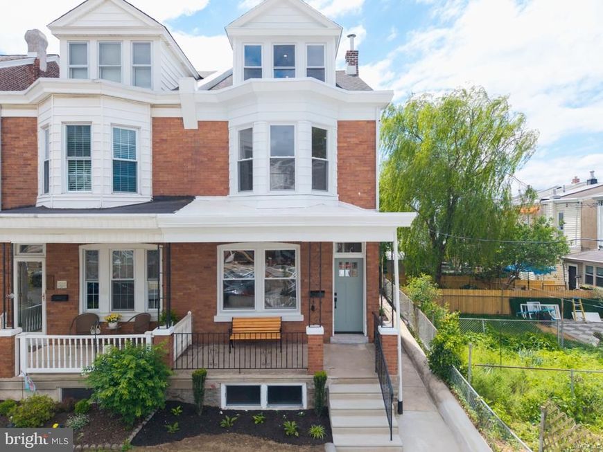 461 Monastery Avenue, Philadelphia, PA 19128 Main Photo