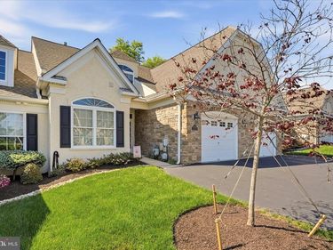 383 BRITTANY COURT, SOUDERTON, PA 18964