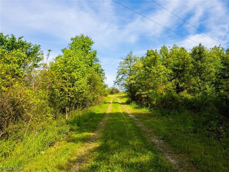 5123 School House Road, Frazeysburg, OH 43822 Photo 1