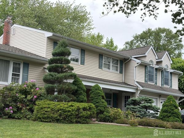 19 Annette Drive, Edison, NJ 08820