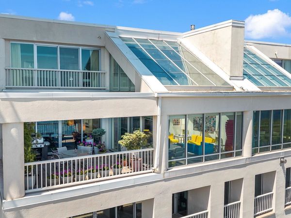 155 E Wilson Street, Unit 702, Madison, WI 53703