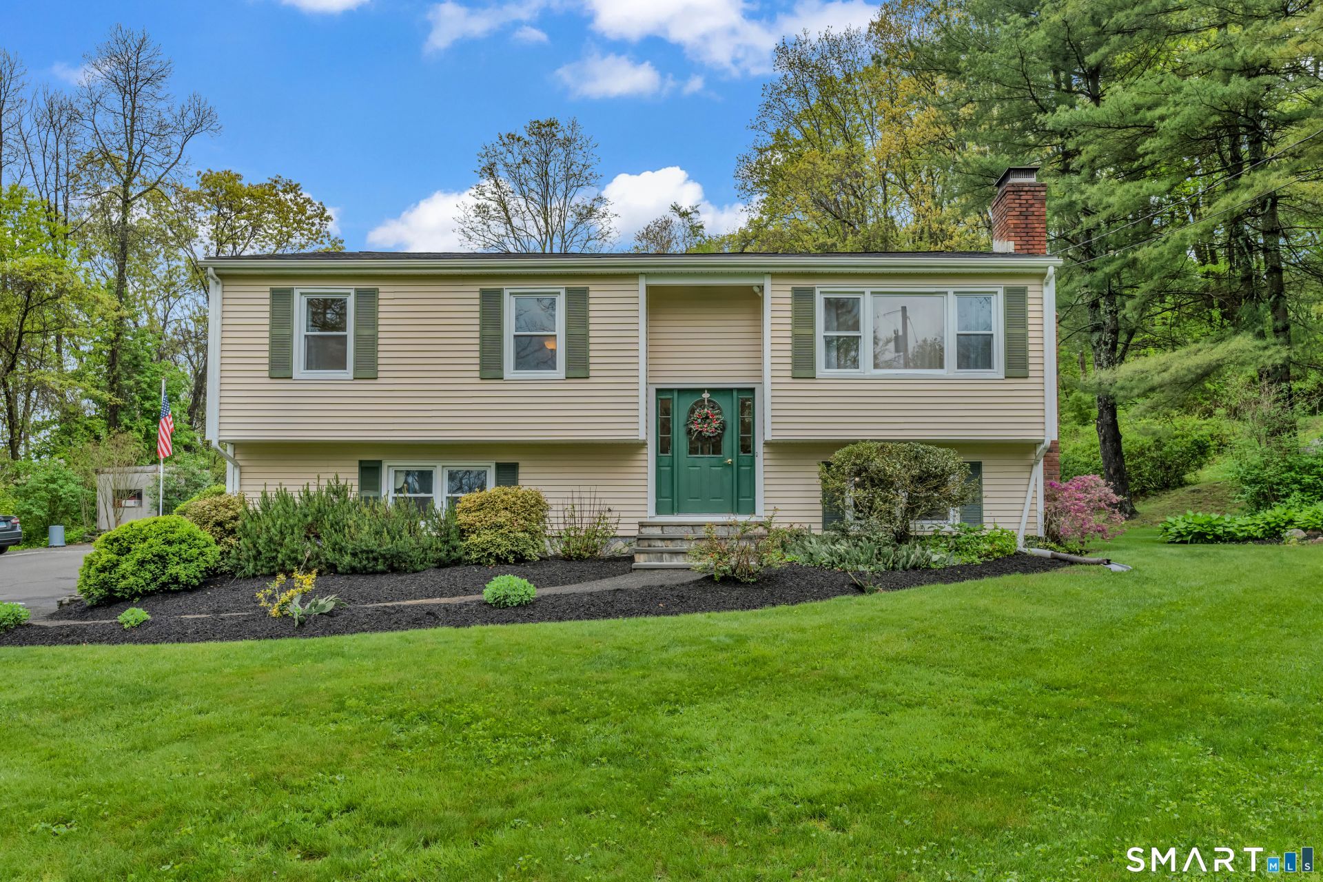 8 Church Camp Ground, Bethel, CT 06801 Main Photo