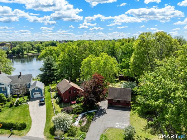 921 Thompsonville , Suffield, CT 06078